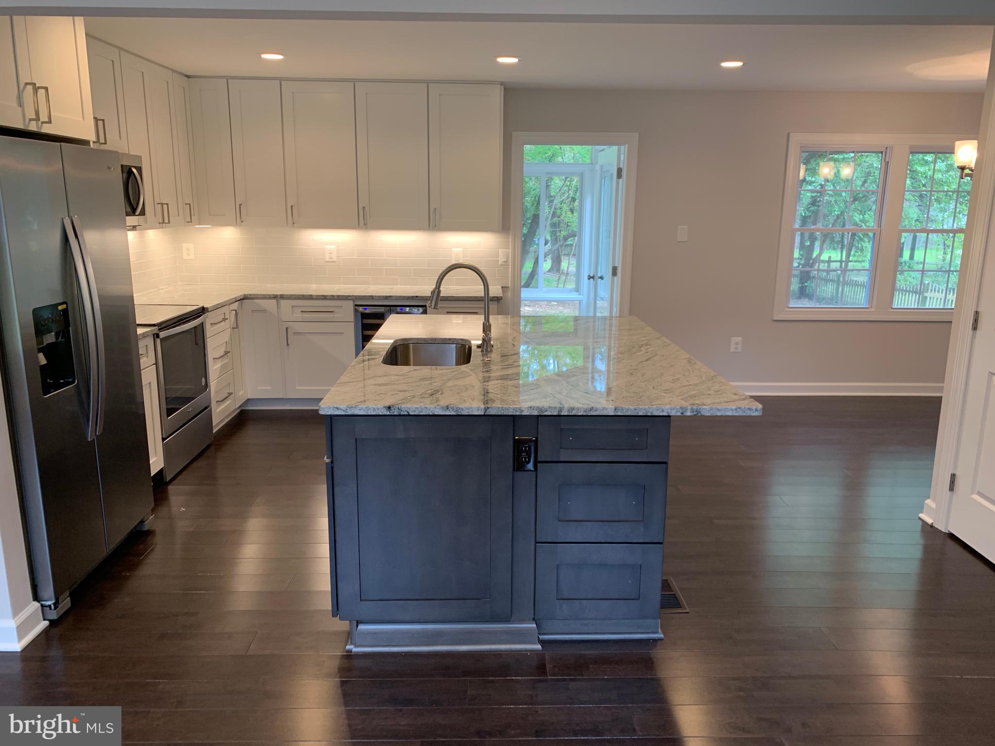 2313 Toddsbury Place Reston, VA 20191 - Photo 4 of 24 Kitchen
