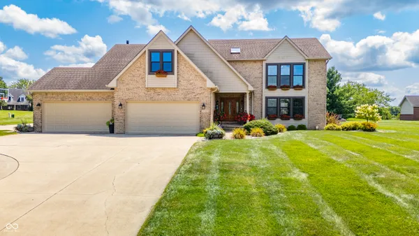 $699,900 | 6302 Woodchuck Drive, Pendleton, IN 46064