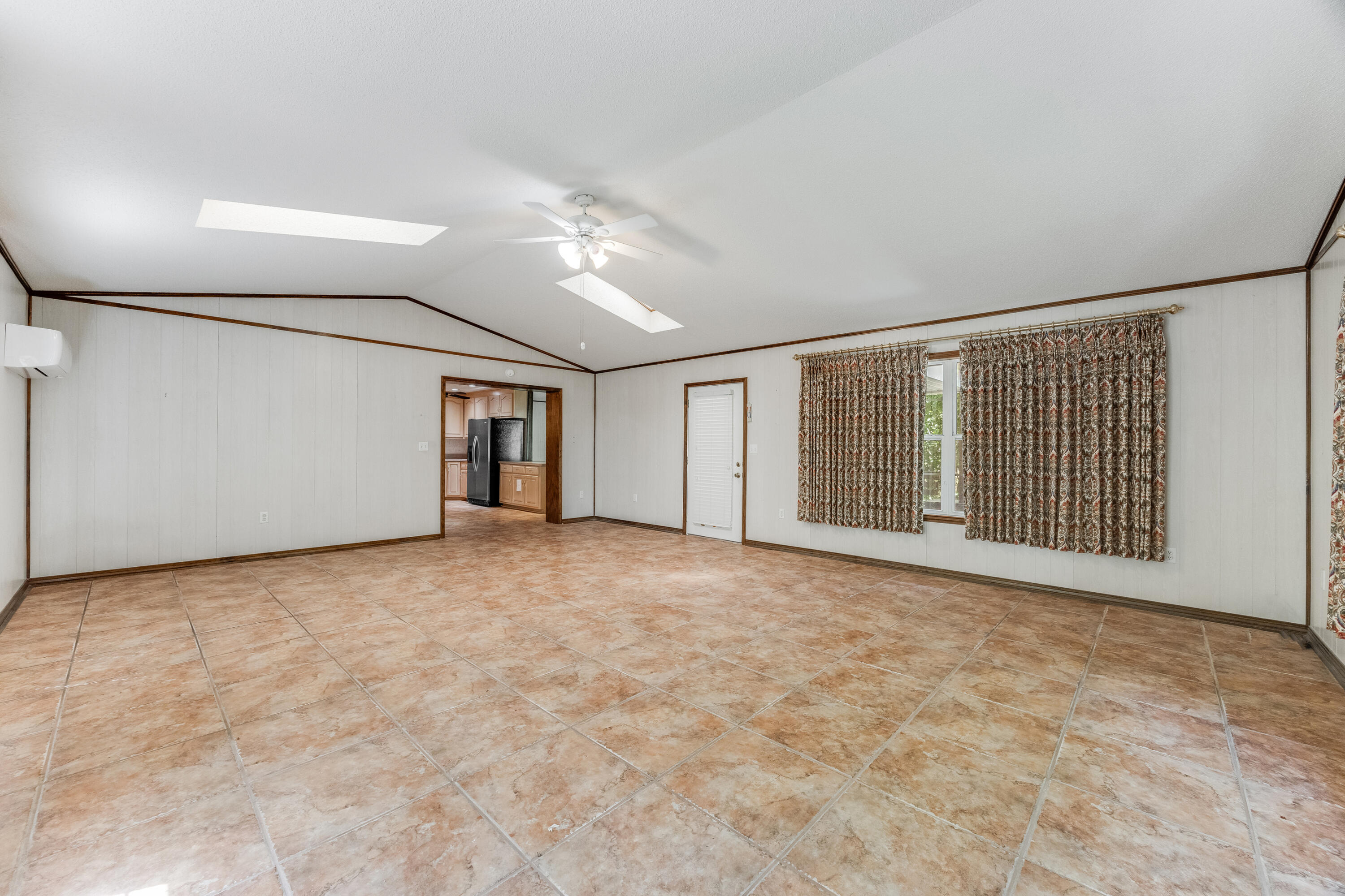 3607 Poverty Creek Road Crestview, FL 32539 - Photo 13 of 42 a view of an empty room with a window