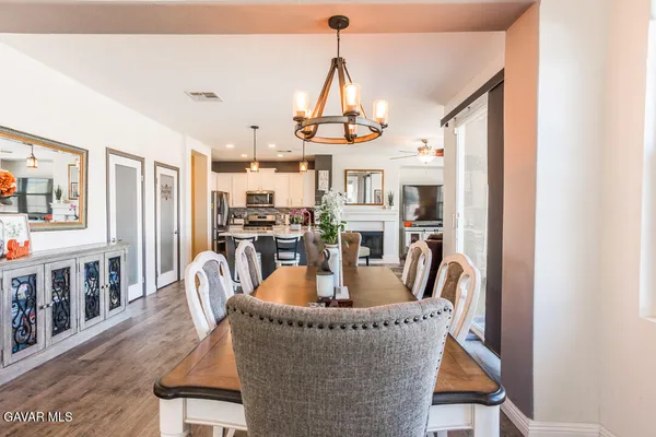 $885,000 | 20413 Janzer Court, Santa Clarita, CA 91350