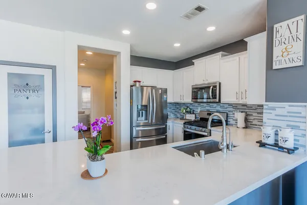 $885,000 | 20413 Janzer Court, Santa Clarita, CA 91350