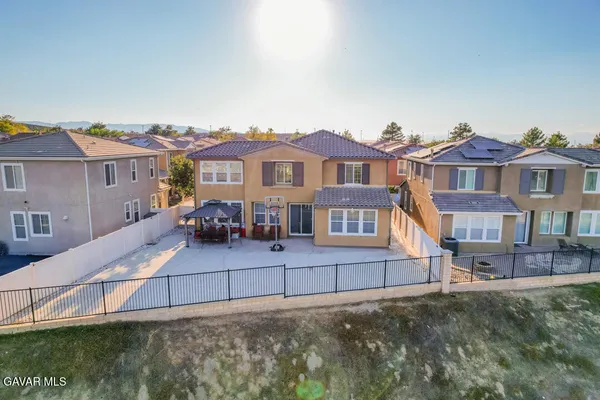 $885,000 | 20413 Janzer Court, Santa Clarita, CA 91350