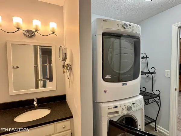 $2,100 | 101 Pinewood Drive, Lenoir City, TN 37771