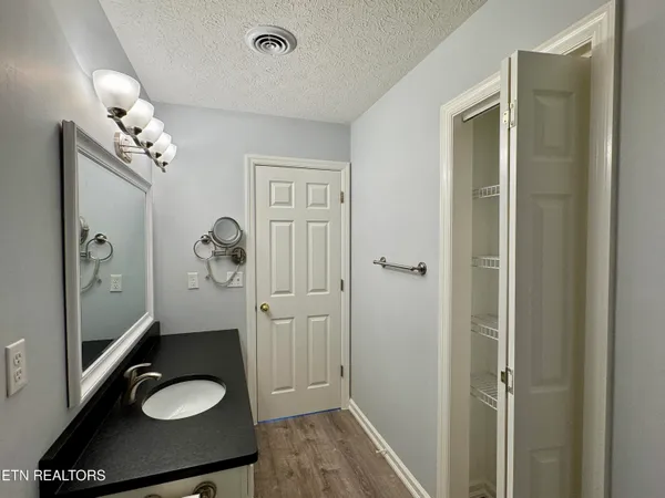 $2,200 | 101 Pinewood Drive, Lenoir City, TN 37771