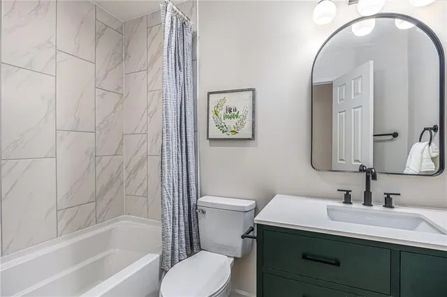 $525,000 | 1345 Northeast Foxwood Drive, Lee's Summit, MO 64086