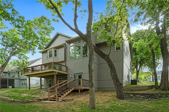 $525,000 | 1345 Northeast Foxwood Drive, Lee's Summit, MO 64086