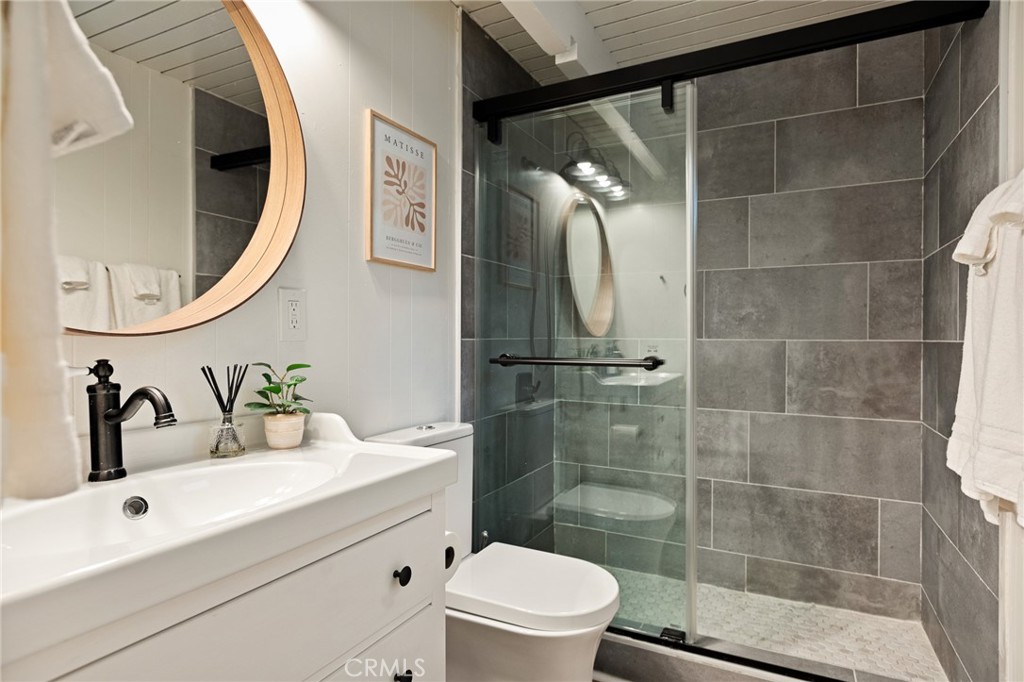 31442 Ocean View Drive Running Springs, CA 92382 - Photo 17 of 26