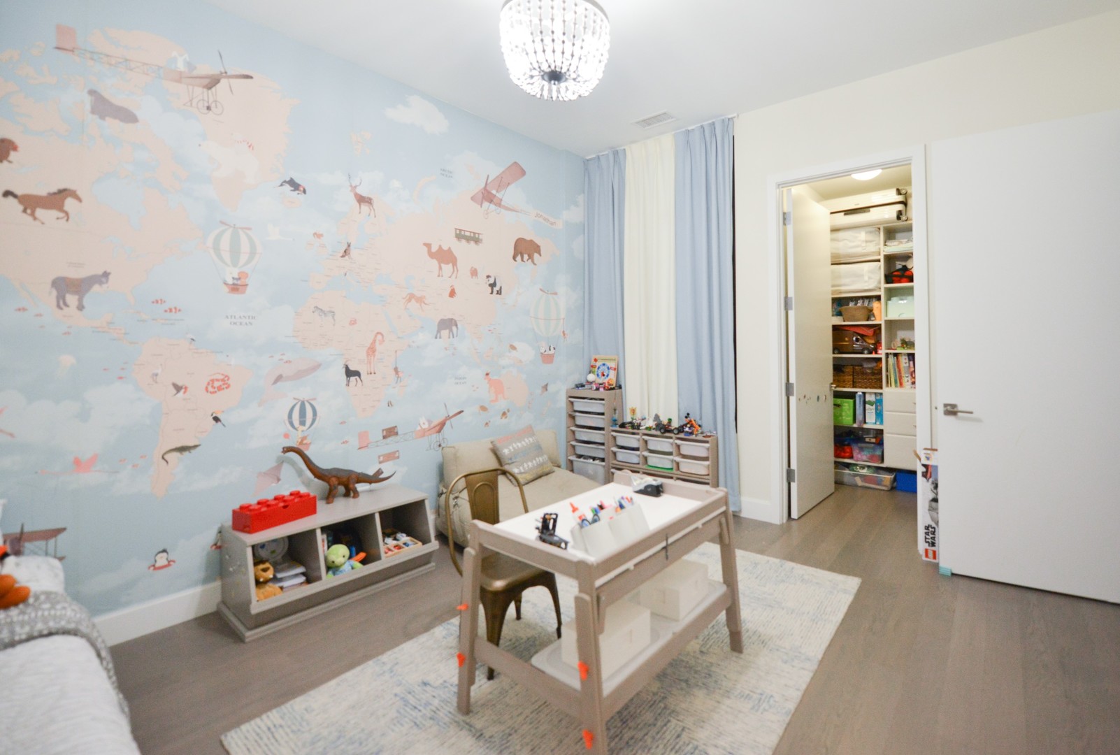 28 North Carpenter Street, Unit 2N Chicago, IL 60607 - Photo 19 of 30 a living room with furniture and a window