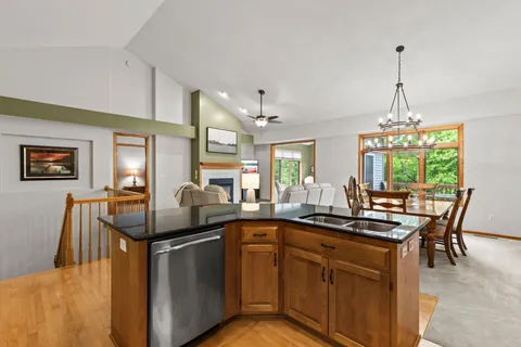 $475,000 | 112021 Hidden Creek Place, Chaska, MN 55318