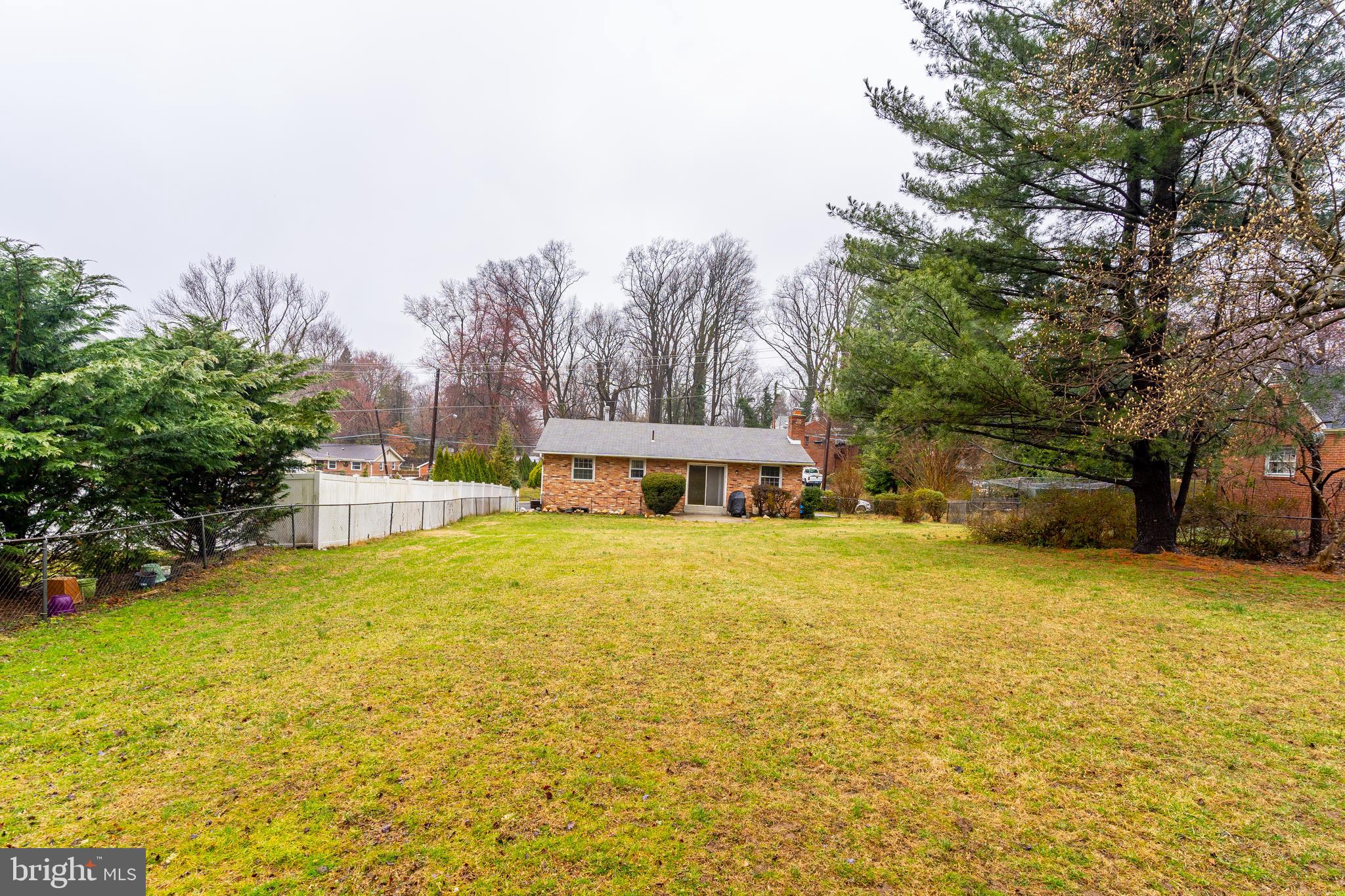 11407 Newport Mill Road Silver Spring, MD 20902 - Photo 3 of 26 HUGE Flat Backyard
