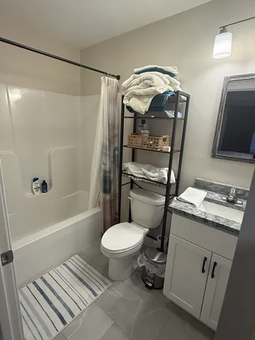 $3,000 | 10 Dora Drive, Unit B, Taunton, MA 02780