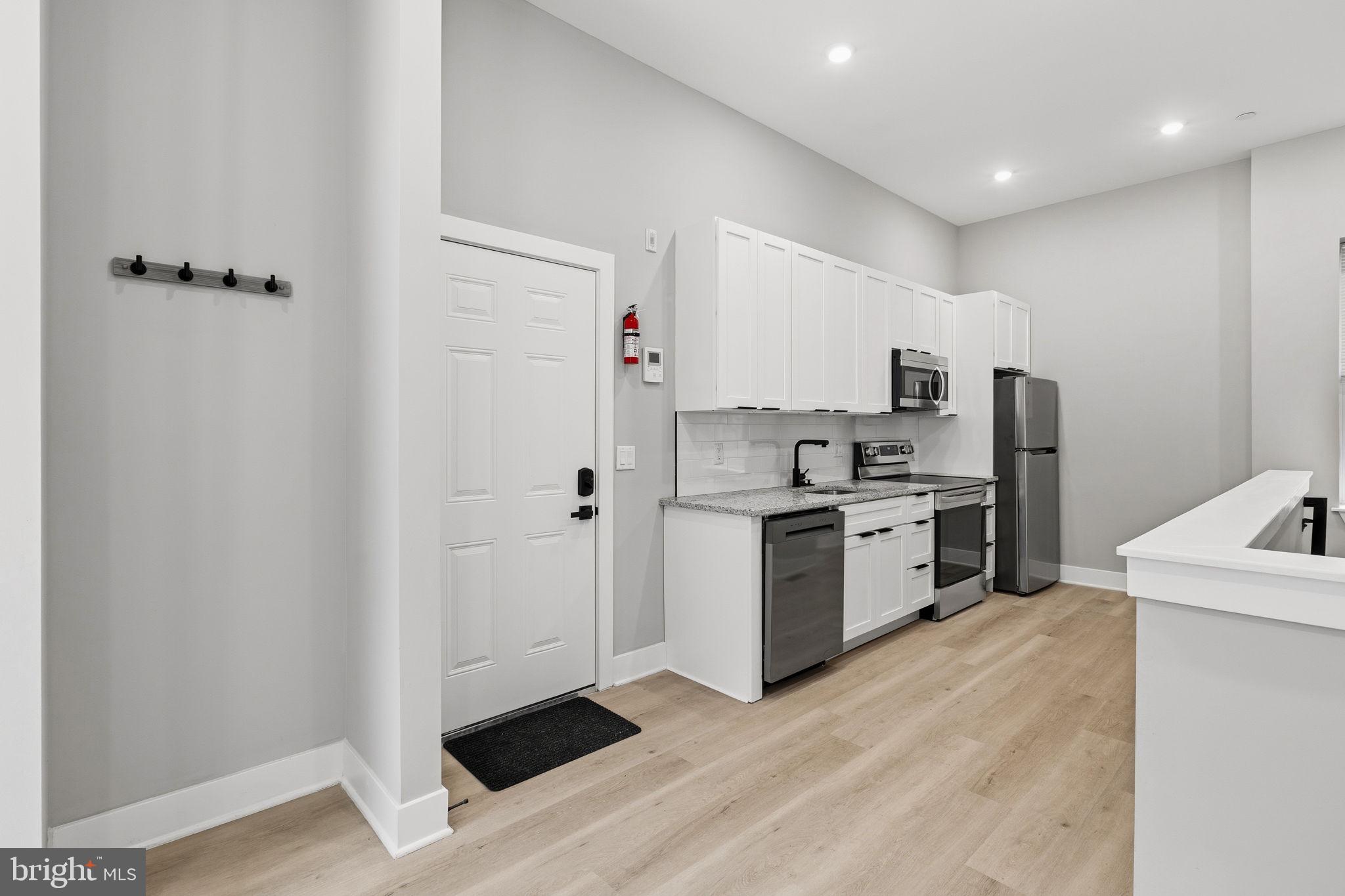 856 North 19th Street, Unit 1 Philadelphia, PA 19130 - Photo 2 of 19