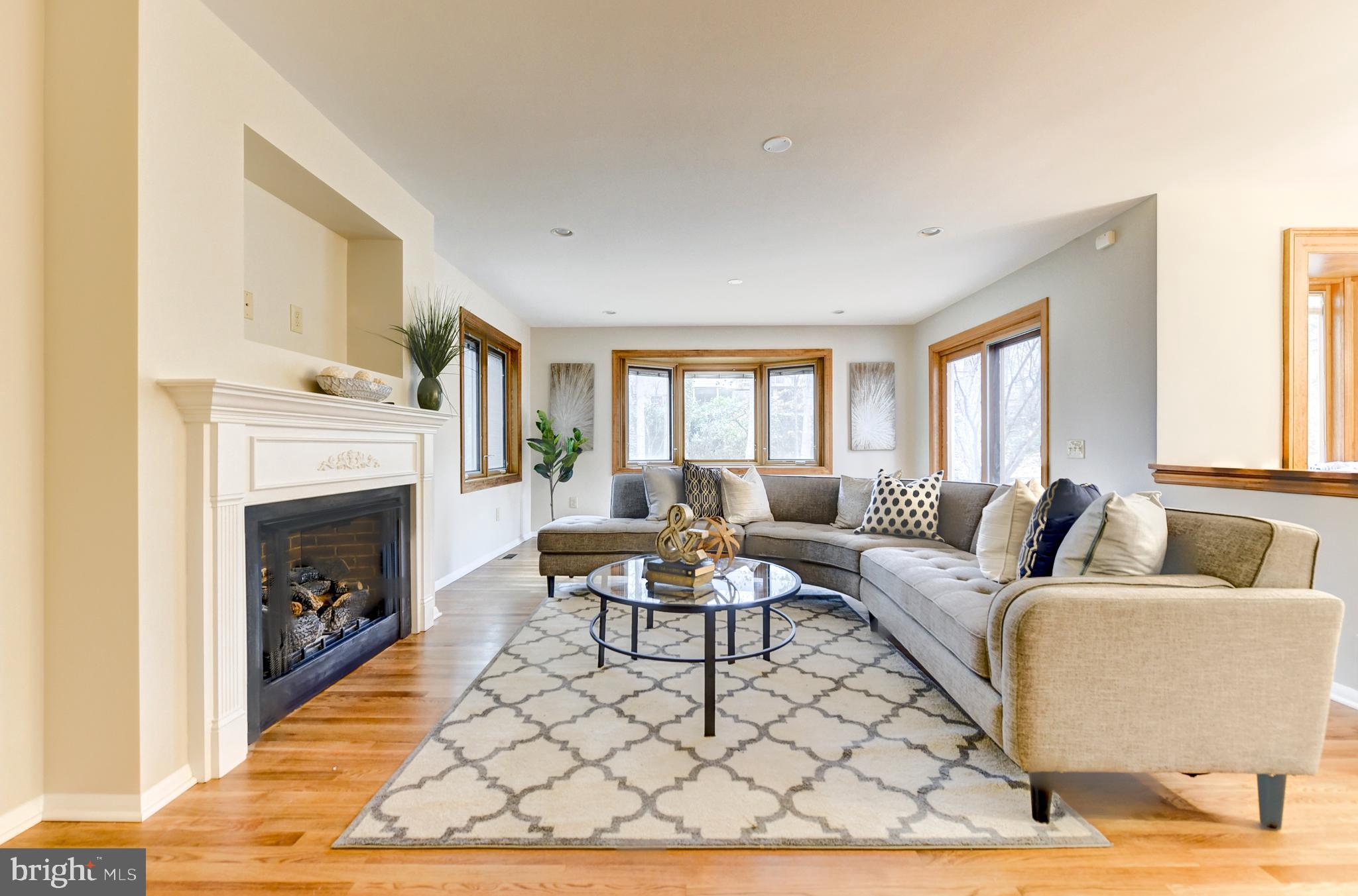 8607 Bells Mill Road Potomac, MD 20854 - Photo 11 of 41