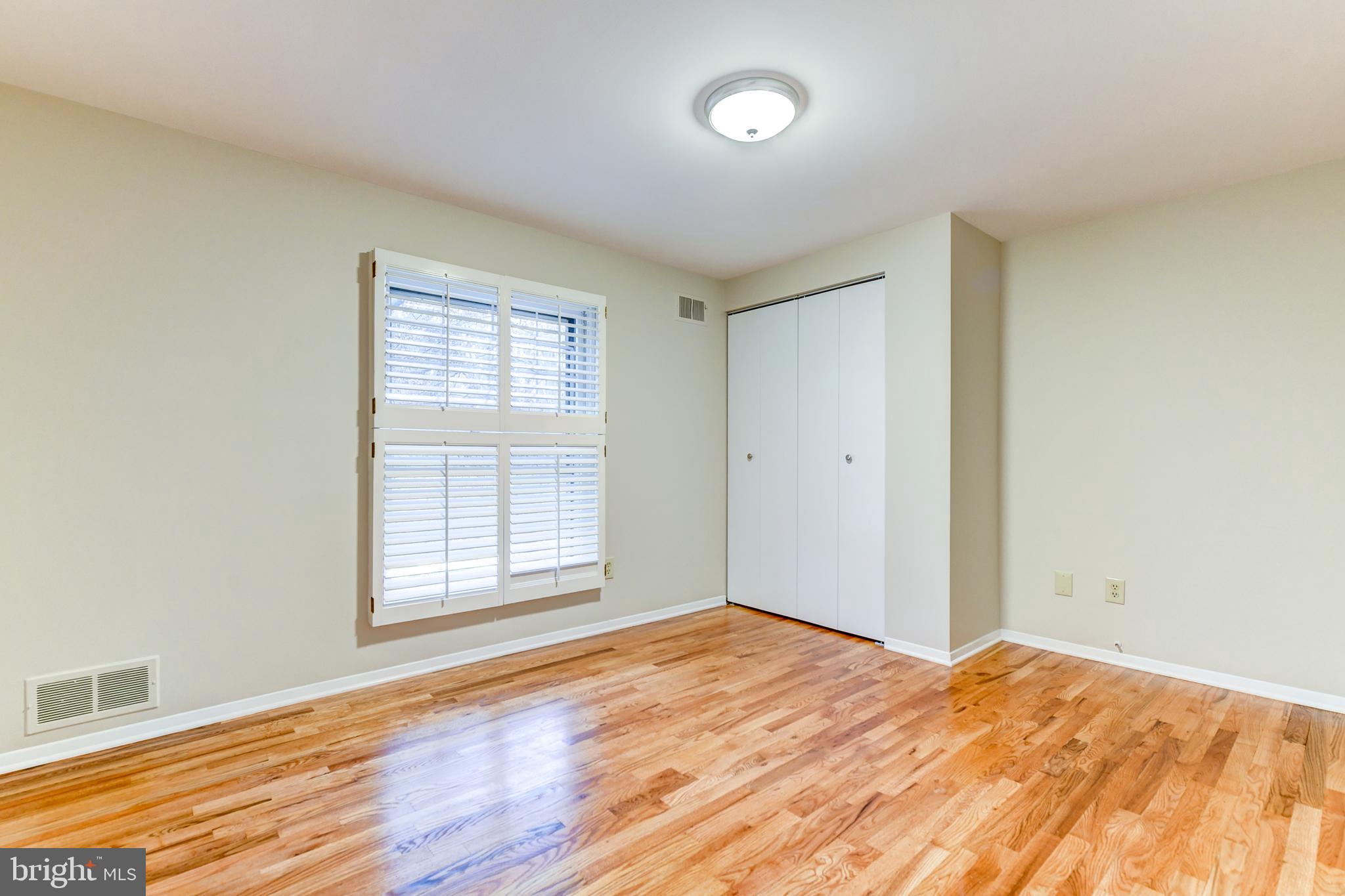 8607 Bells Mill Road Potomac, MD 20854 - Photo 29 of 41 bedroom3