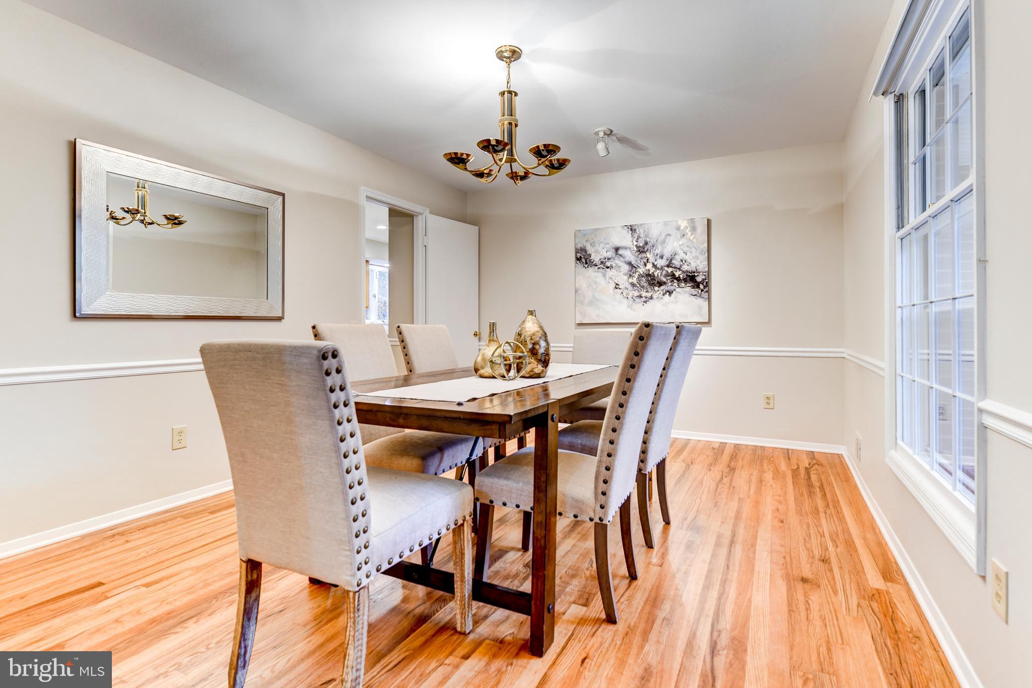 8607 Bells Mill Road Potomac, MD 20854 - Photo 4 of 41