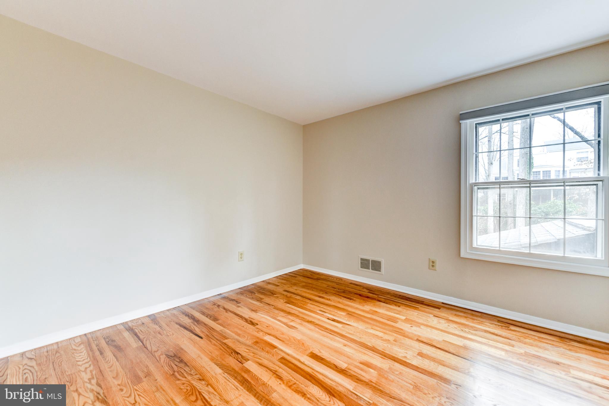 8607 Bells Mill Road Potomac, MD 20854 - Photo 33 of 41 bedroom5