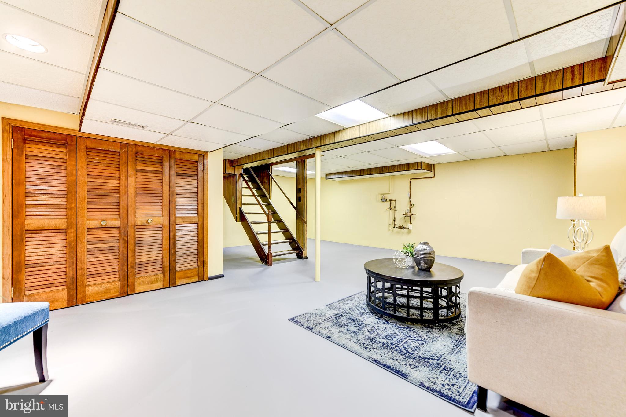 8607 Bells Mill Road Potomac, MD 20854 - Photo 37 of 41