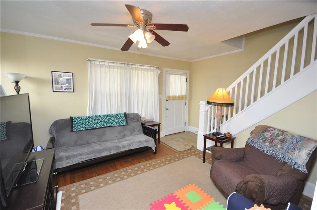 4035 Brandon Road Brighton Heights, PA 15212 - Photo 4 of 19 Living Room