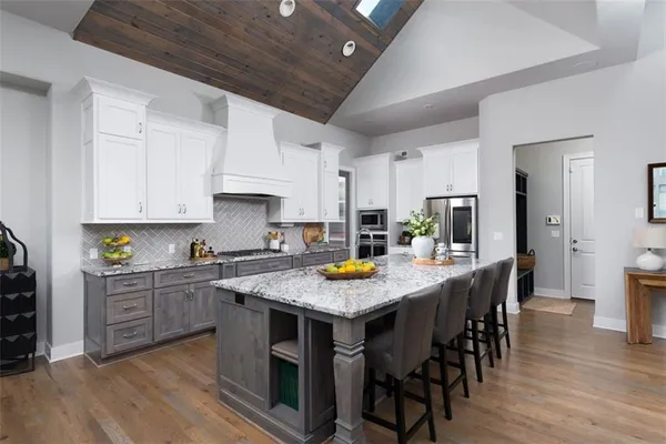 $975,000 | 15120 Carter Street, Overland Park, KS 66221
