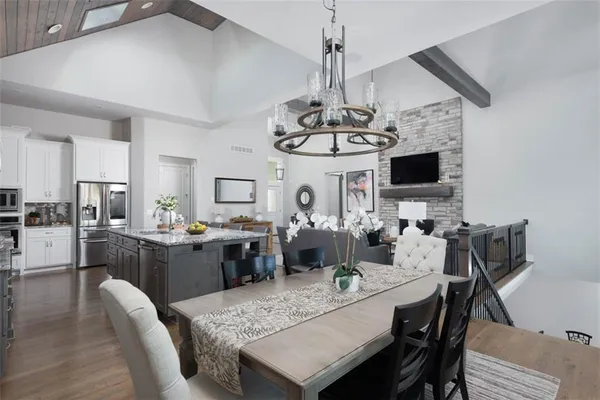 $975,000 | 15120 Carter Street, Overland Park, KS 66221