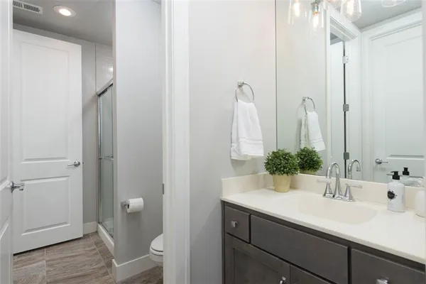 $975,000 | 15120 Carter Street, Overland Park, KS 66221