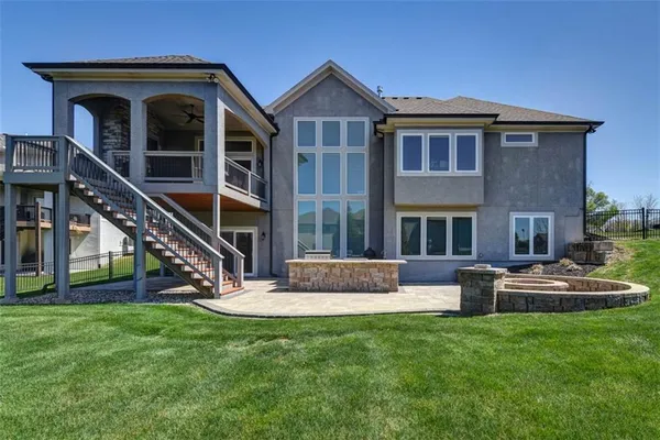 $975,000 | 15120 Carter Street, Overland Park, KS 66221