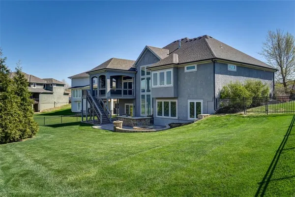 $975,000 | 15120 Carter Street, Overland Park, KS 66221
