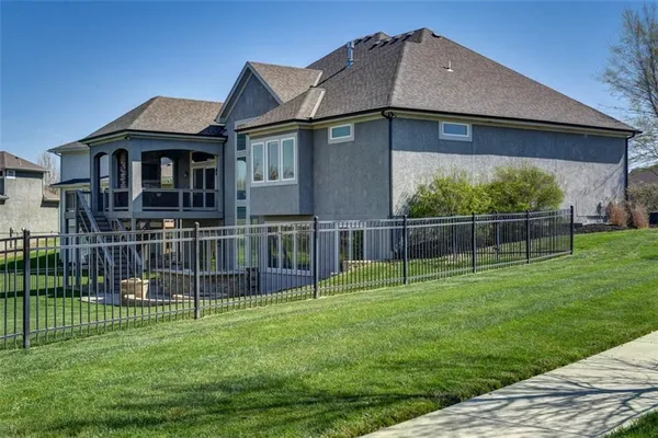 $975,000 | 15120 Carter Street, Overland Park, KS 66221