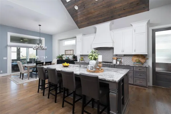 $975,000 | 15120 Carter Street, Overland Park, KS 66221