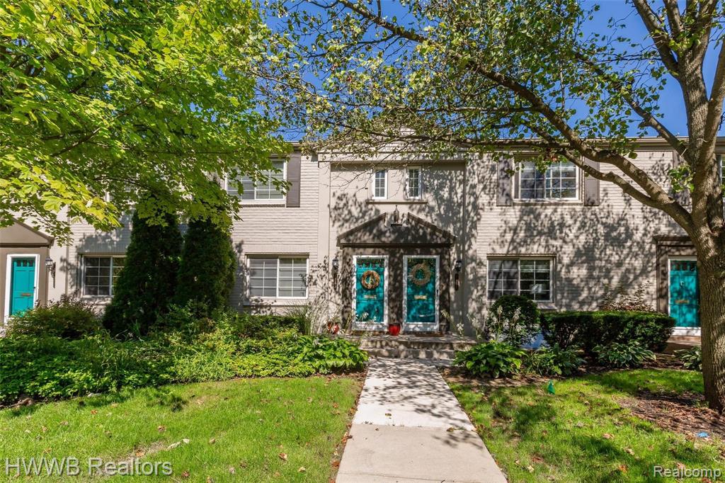 1751 Graefield Road Birmingham, MI 48009 - Photo 2 of 22