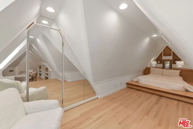 $2,995,000 | 802 South Cochran Avenue, Los Angeles, CA 90036