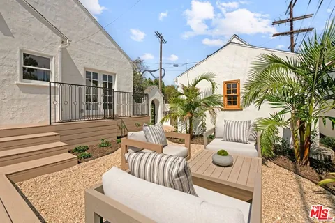 $2,995,000 | 802 South Cochran Avenue, Los Angeles, CA 90036