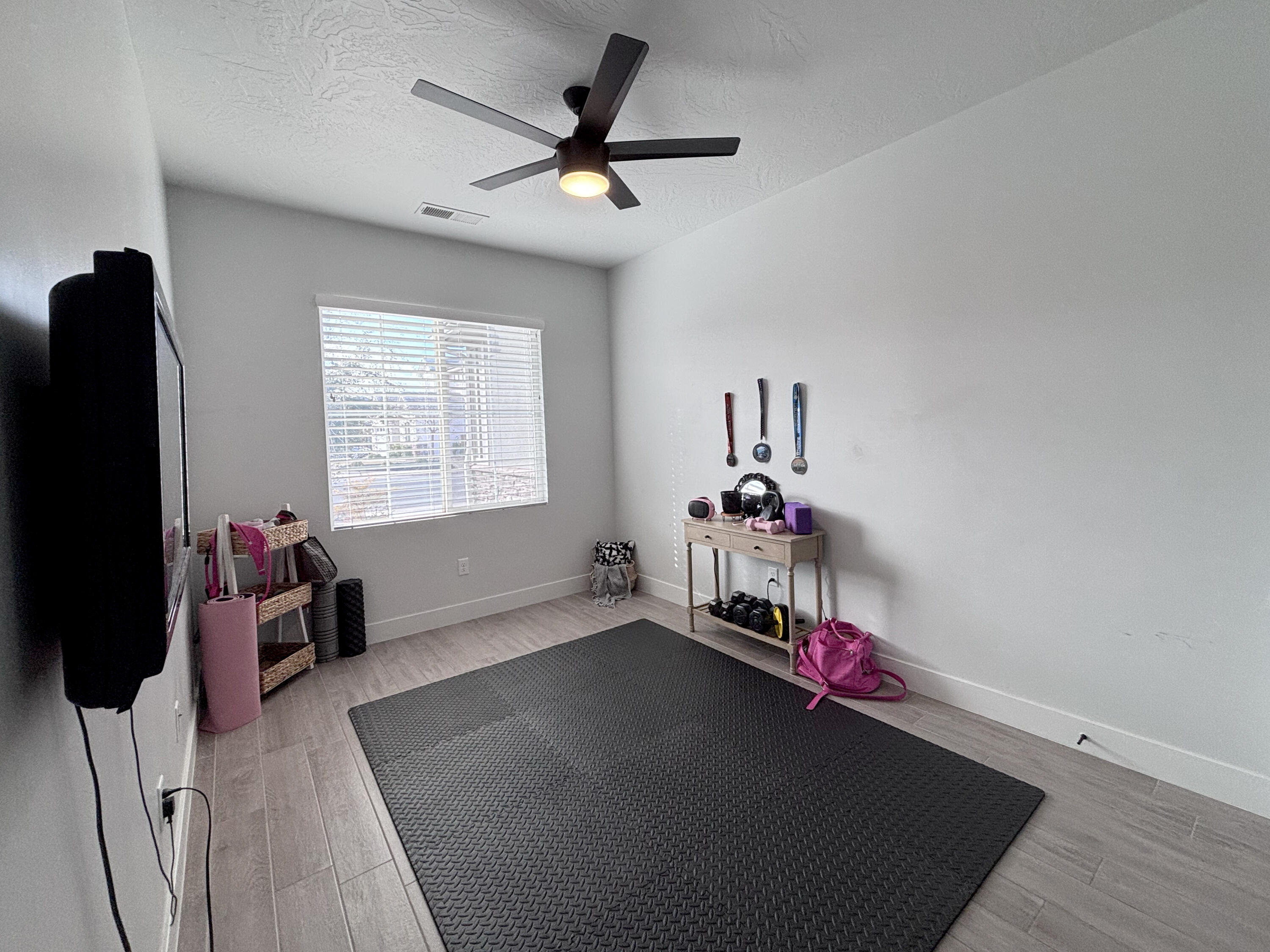 429 Treasure Valley Road Washington, UT 84780 - Photo 19 of 35 office/bedroom