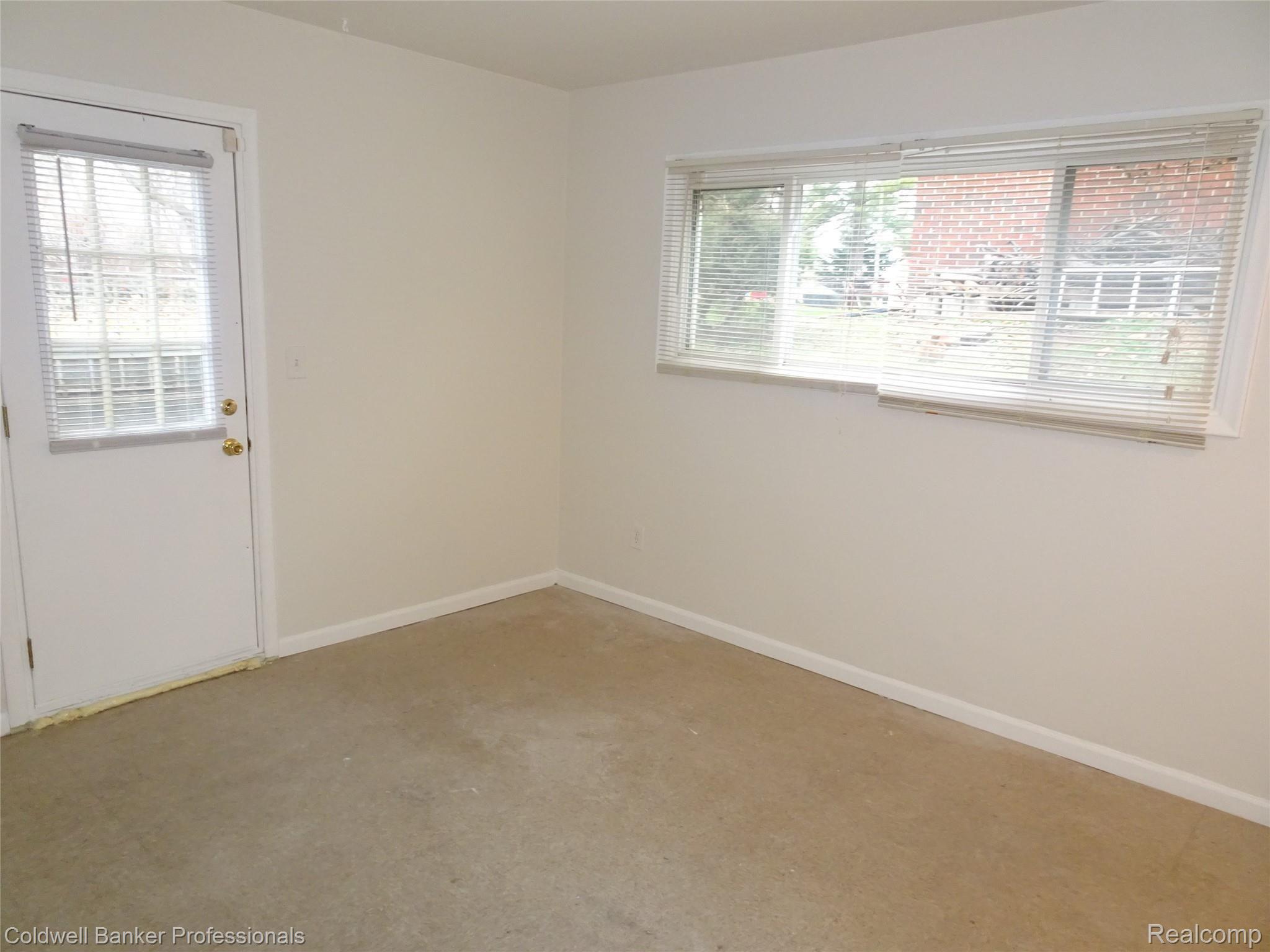 32015 Farmersville Road Farmington, MI 48334 - Photo 42 of 57 DSC05307.JPG