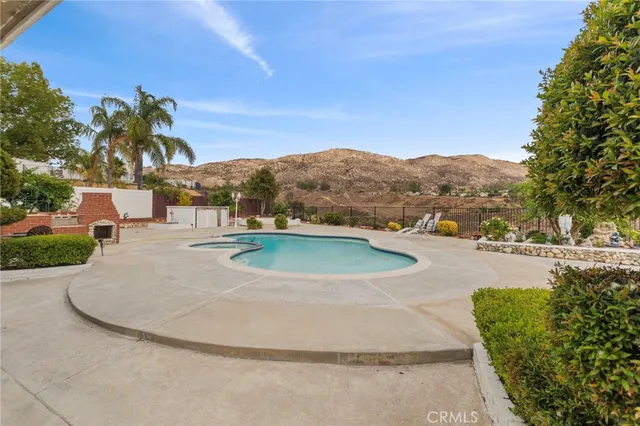 $7,800 | 10250 Canyon Vista Road, Moreno Valley, CA 92557