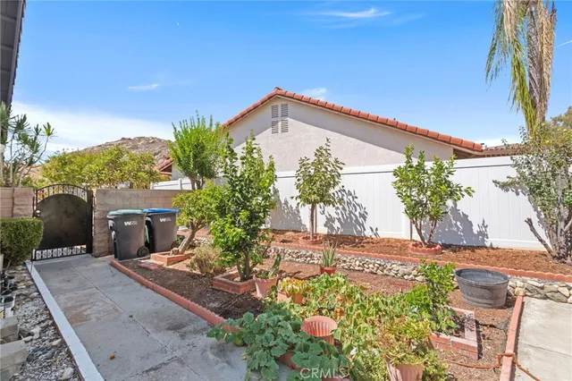 $7,800 | 10250 Canyon Vista Road, Moreno Valley, CA 92557