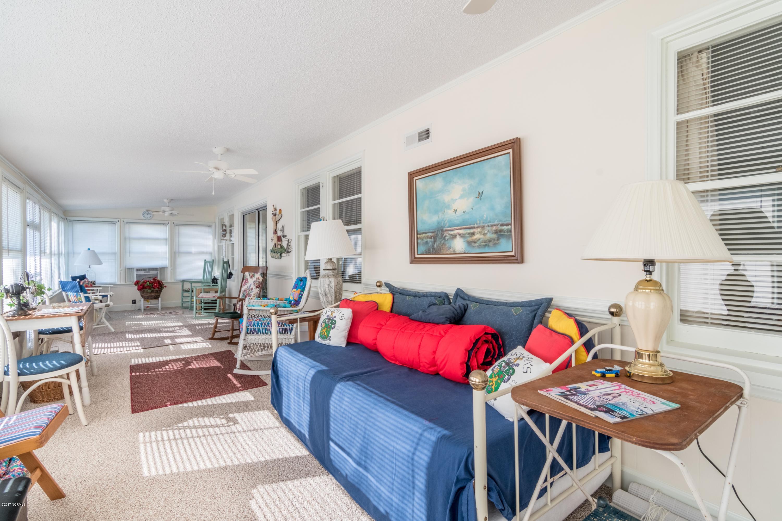 837 Pinecrest Road Bath, NC 27808 - Photo 5 of 33 005sunporch
