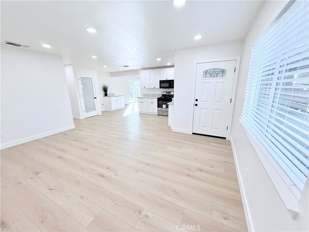 2837 West 7th Street Rialto, CA 92376 - Photo 17 of 21