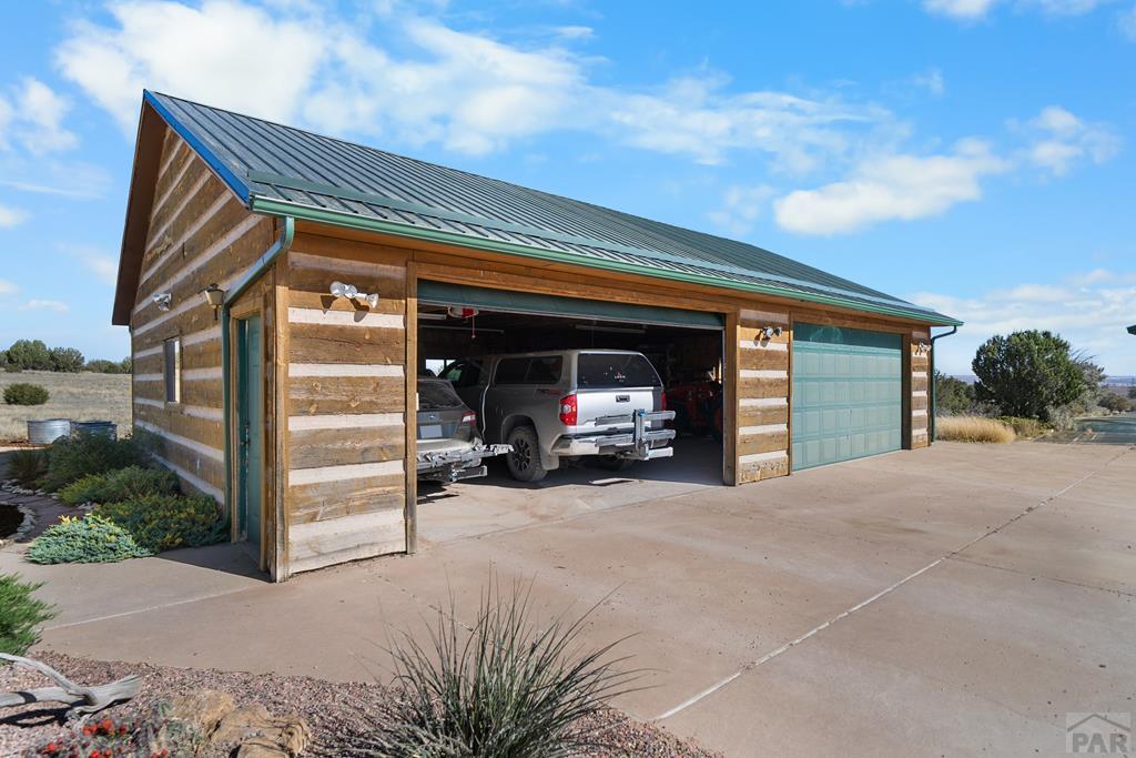 965 Newton Road Pueblo, CO 81005 - Photo 31 of 47 a view of a car garage