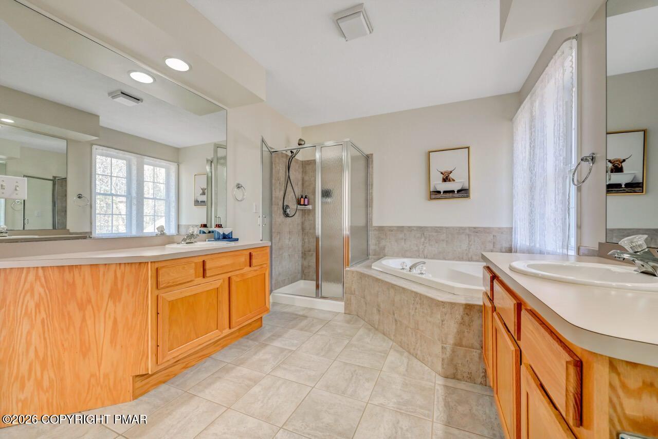 355 Windy Bush Road Long Pond, PA 18334 - Photo 27 of 39 Primary Bathroom