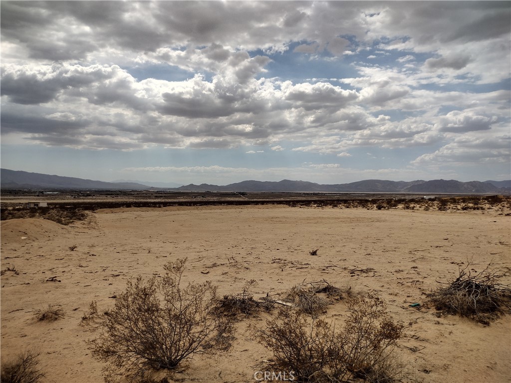 0 Stellar Road Lucerne Valley, CA 92356 - Photo 12 of 13 a view of a lake