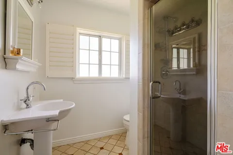 $1,398,000 | 5357 Bevis Avenue, Sherman Oaks, CA 91411
