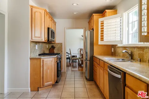 $1,398,000 | 5357 Bevis Avenue, Sherman Oaks, CA 91411