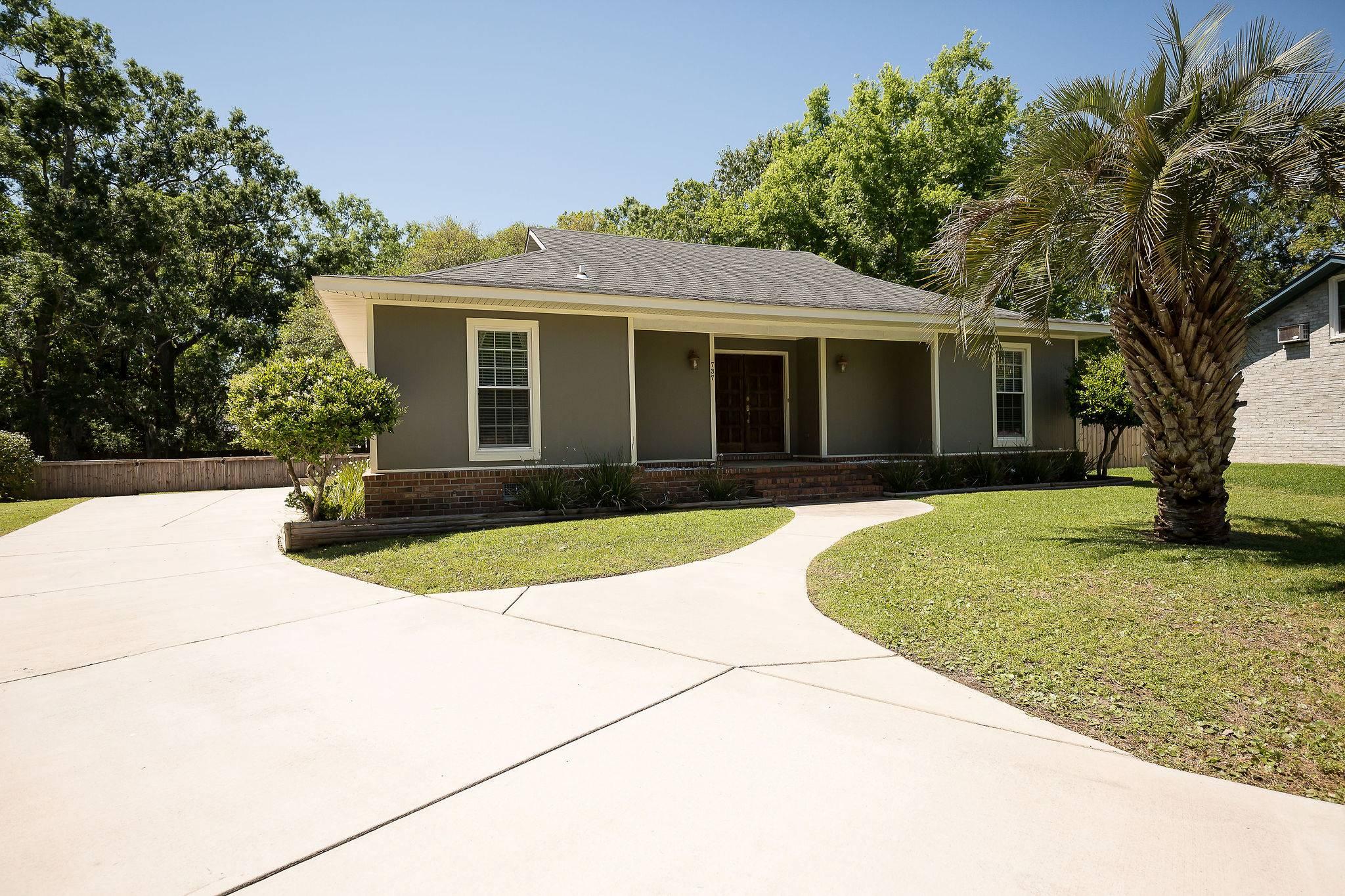 737 Wexford Road Charleston, SC 29414 - Photo 1 of 42 1a
