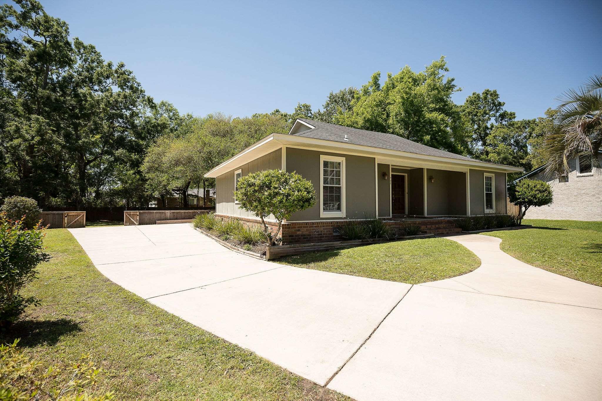 737 Wexford Road Charleston, SC 29414 - Photo 3 of 42 3