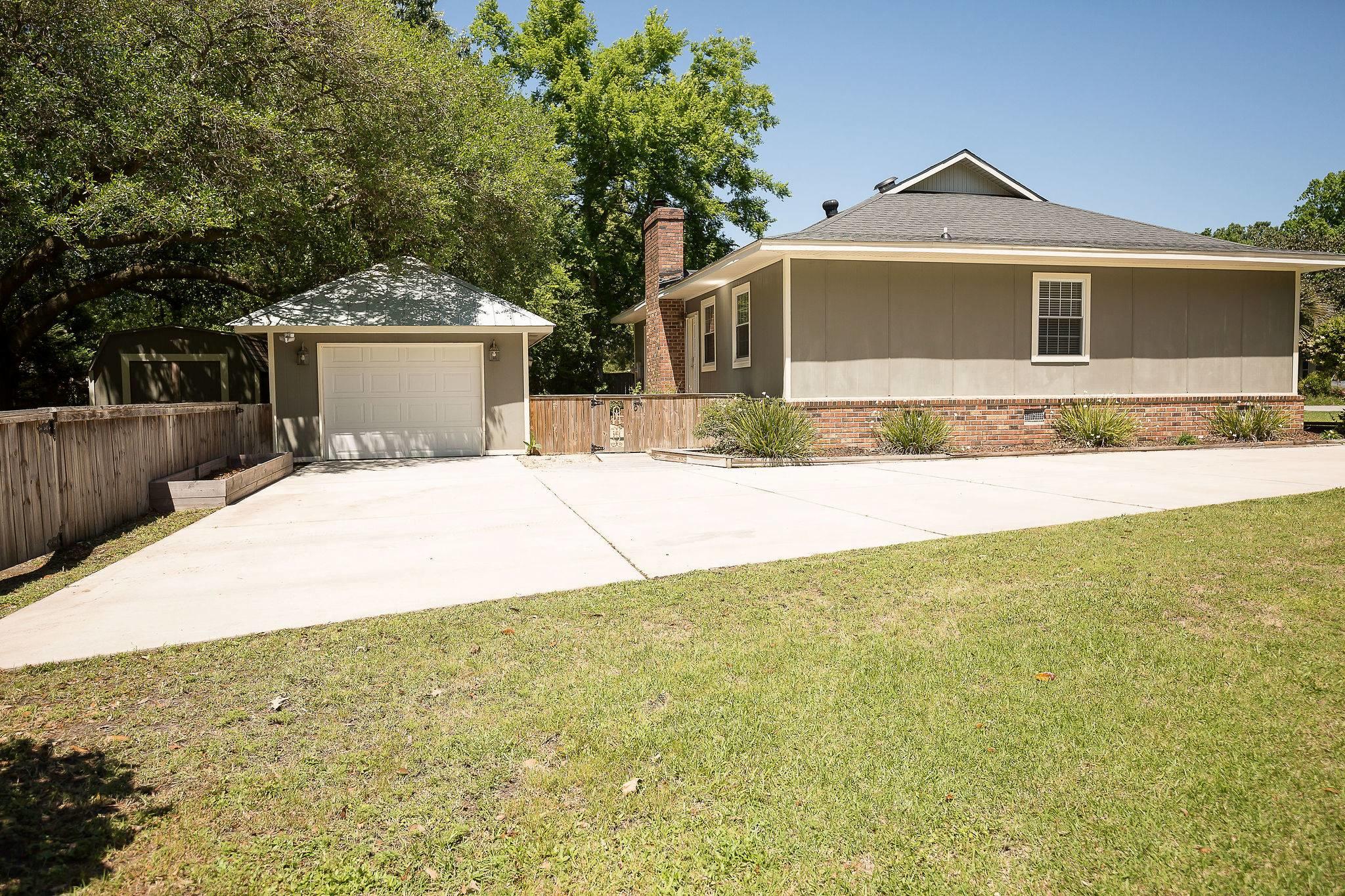 737 Wexford Road Charleston, SC 29414 - Photo 27 of 42 27