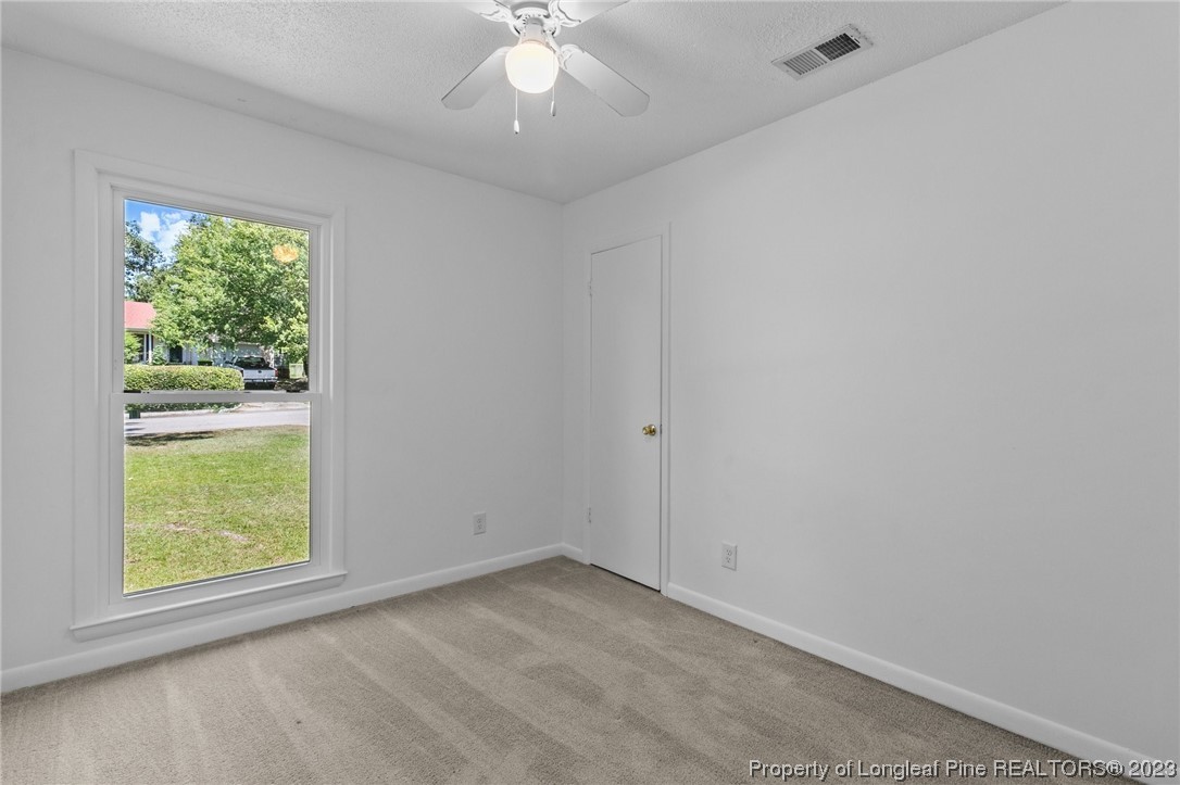 3306 Arrowhead Road Spring Lake, NC 28390 - Photo 22 of 29 an empty room with a window