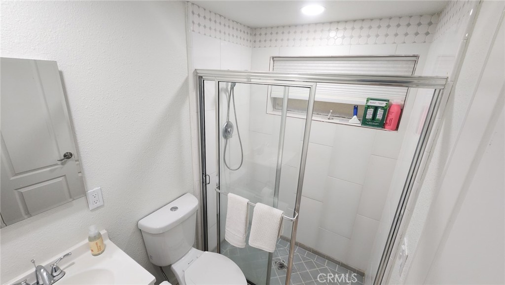 71739 Tunis Road Rancho Mirage, CA 92270 - Photo 17 of 20 Primary Bath