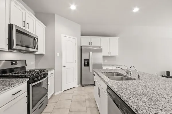 $2,000 | 18459 Chilco Mill Trail, New Caney, TX 77357