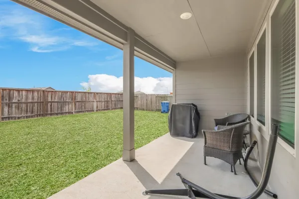$2,000 | 18459 Chilco Mill Trail, New Caney, TX 77357